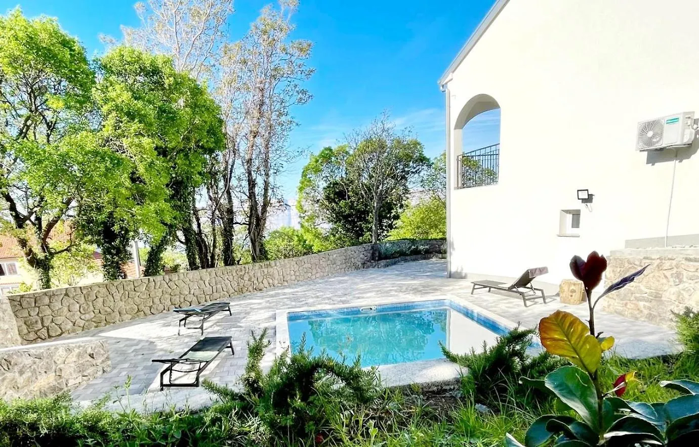 Vila Luca Krmpote-Vodice