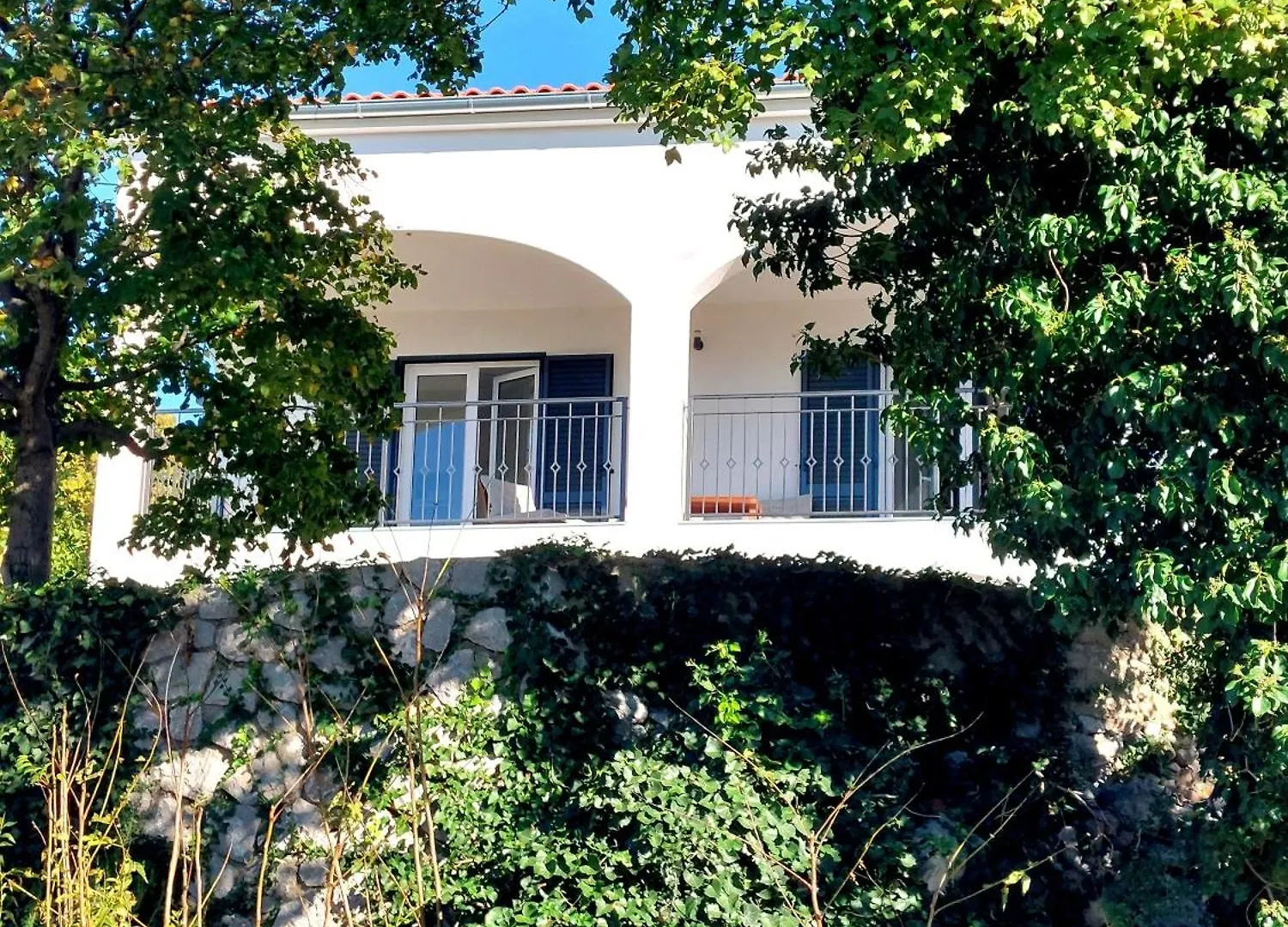 Vila Luca Krmpote-Vodice 0*,